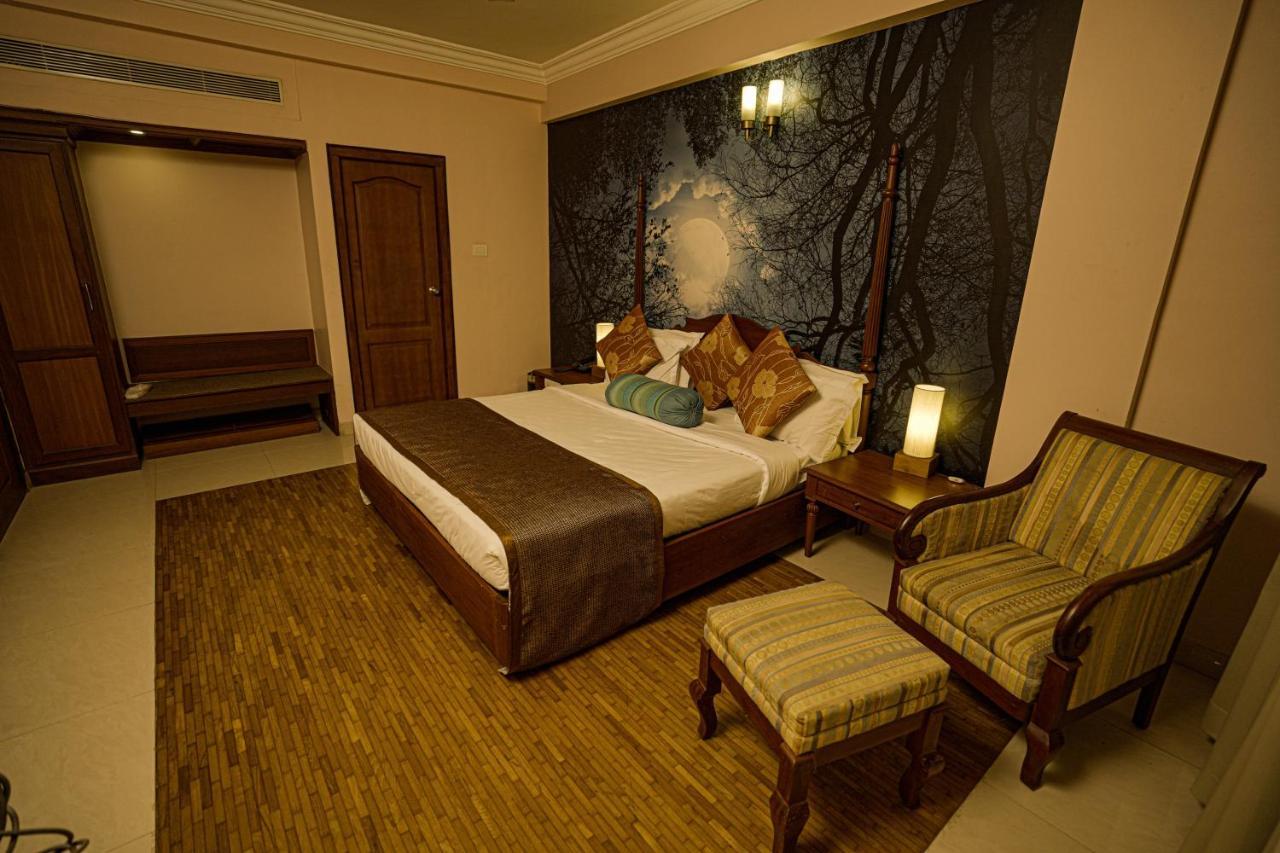 Casino Hotels Ltd Thrissur Экстерьер фото