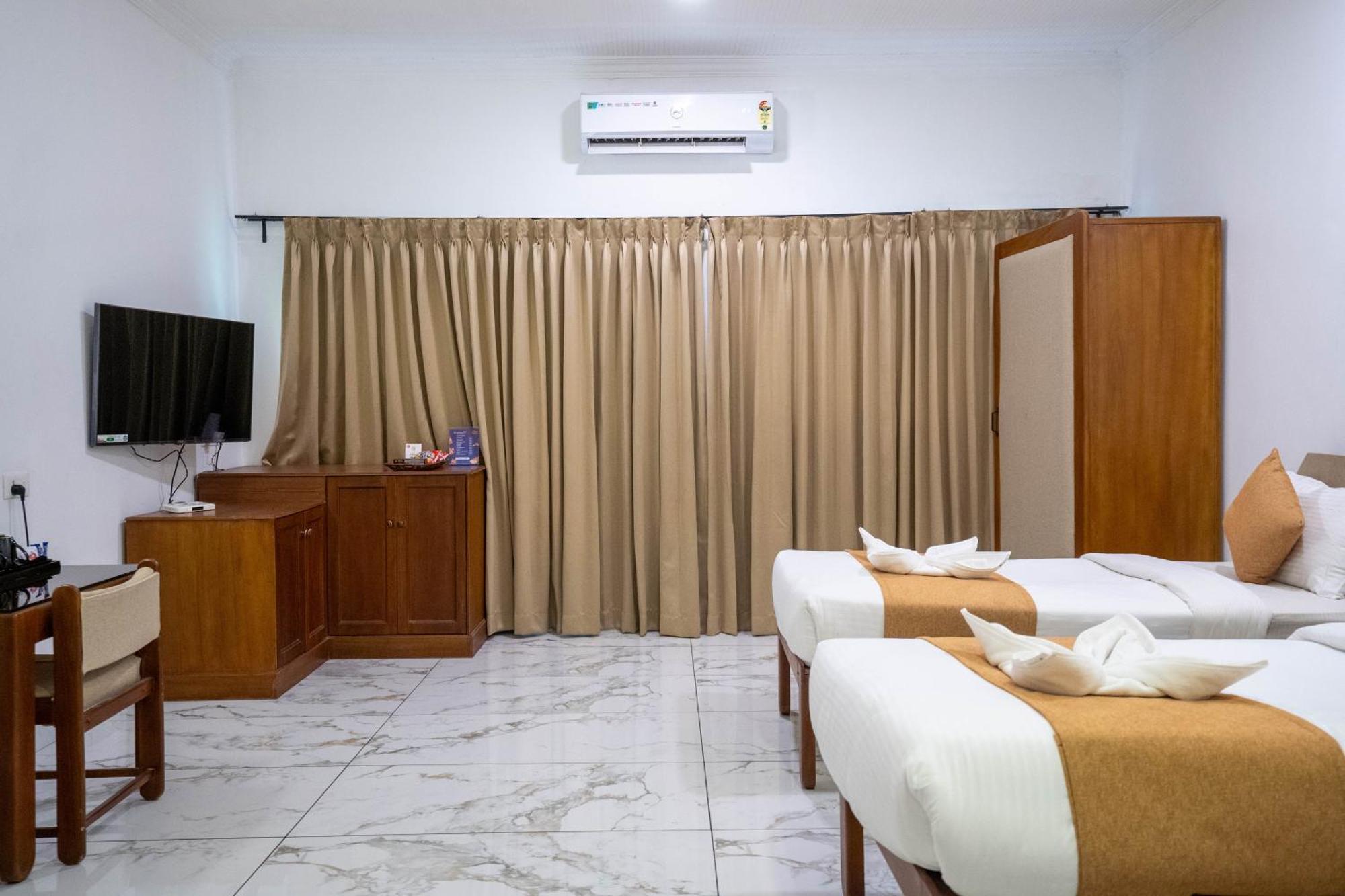 Casino Hotels Ltd Thrissur Экстерьер фото