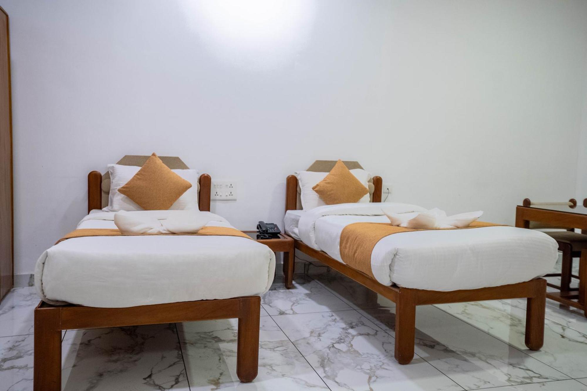 Casino Hotels Ltd Thrissur Экстерьер фото