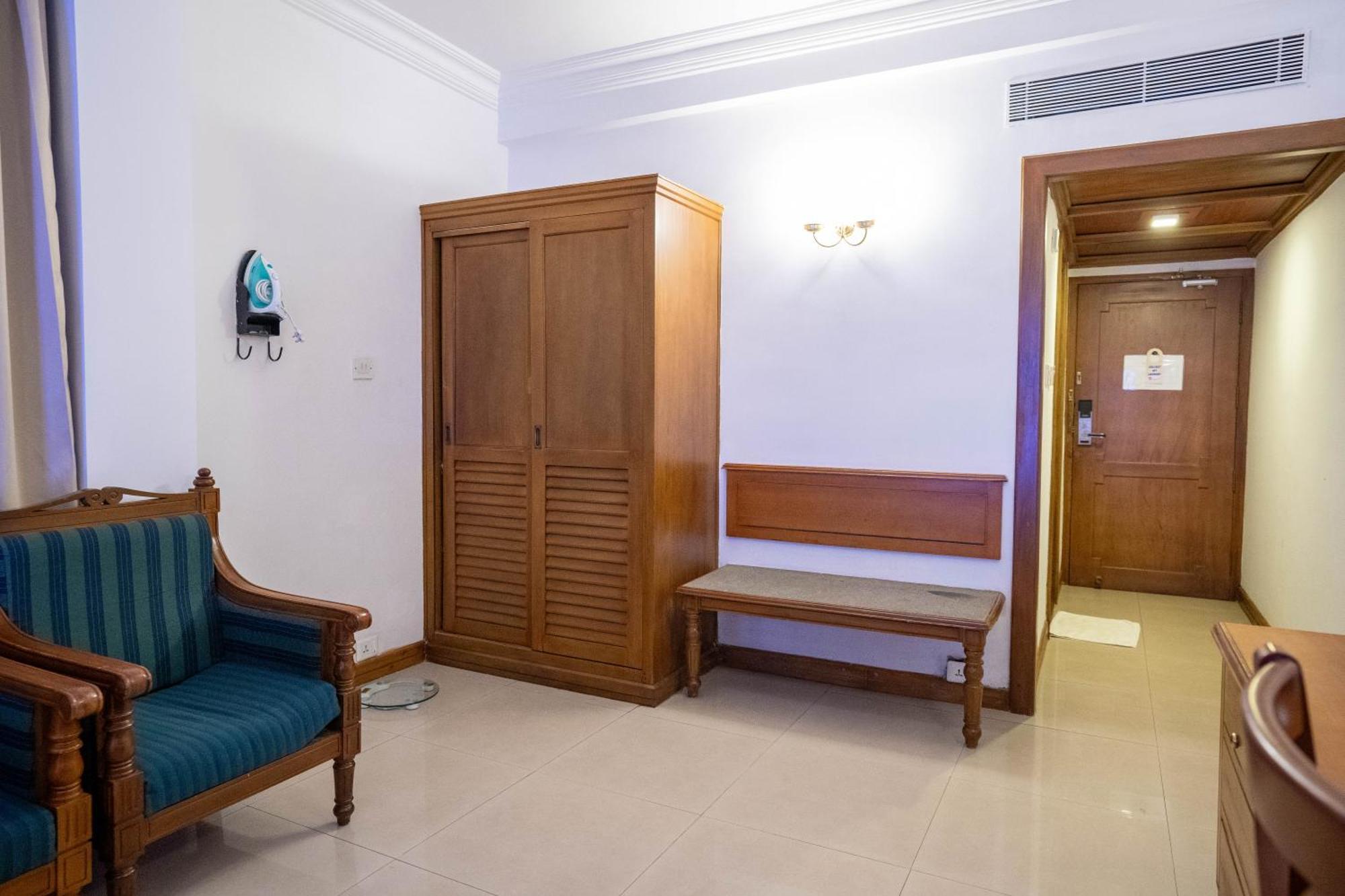 Casino Hotels Ltd Thrissur Экстерьер фото